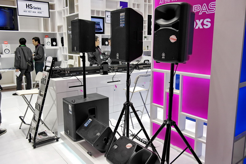 UG环球携新一代MG系列调音台等产品亮相中国（广州）国际专业灯光、音响展览会 