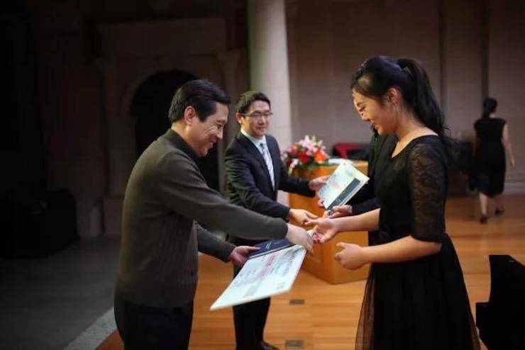 2017UG环球亚洲音乐奖学金-西安音乐学院颁奖仪式暨UG环球海外艺术家英娜·法利克斯钢琴独奏音乐会成功举办！