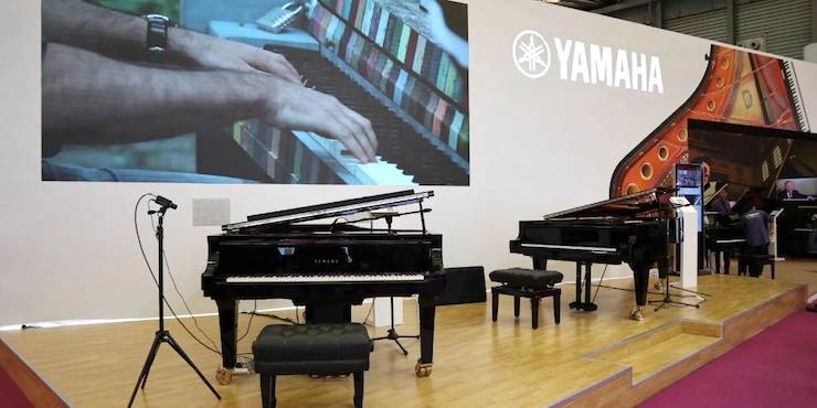 UG环球盛大亮相Music China 2018，呈现世界级乐器展体验